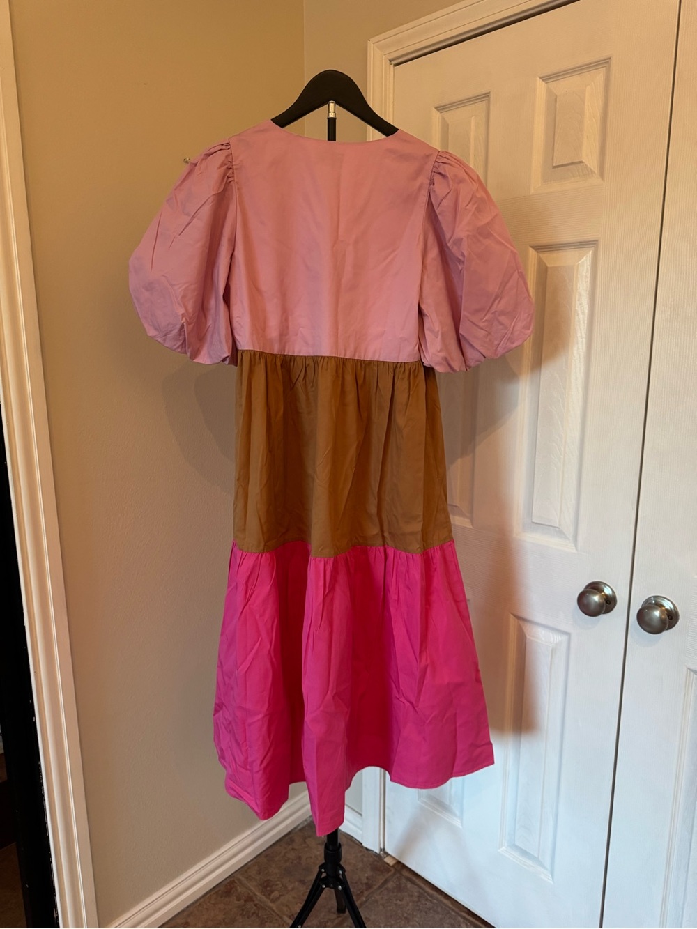 CROSBY by Mollie Burch Pink, Hot Pink & Brown Colorblock Puff-Sleeve Dress - Picture 2 of 4